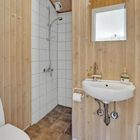 Stunning In With Sauna Feriehus *