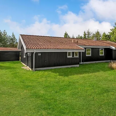 Holiday home Stunning In With House A Panoramic View Fjerritslev